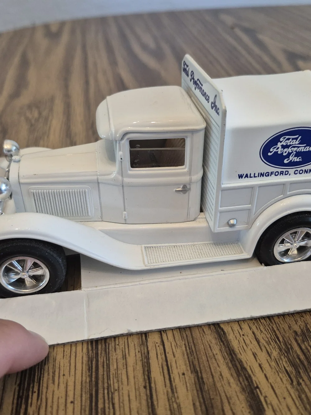 Ford White 1931 Pickup Die-Cast Toy Truck